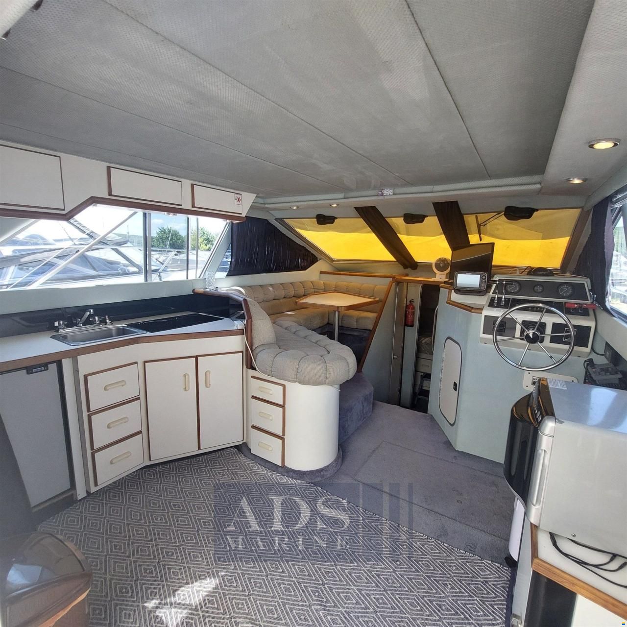 Sea Ray 340 Fly