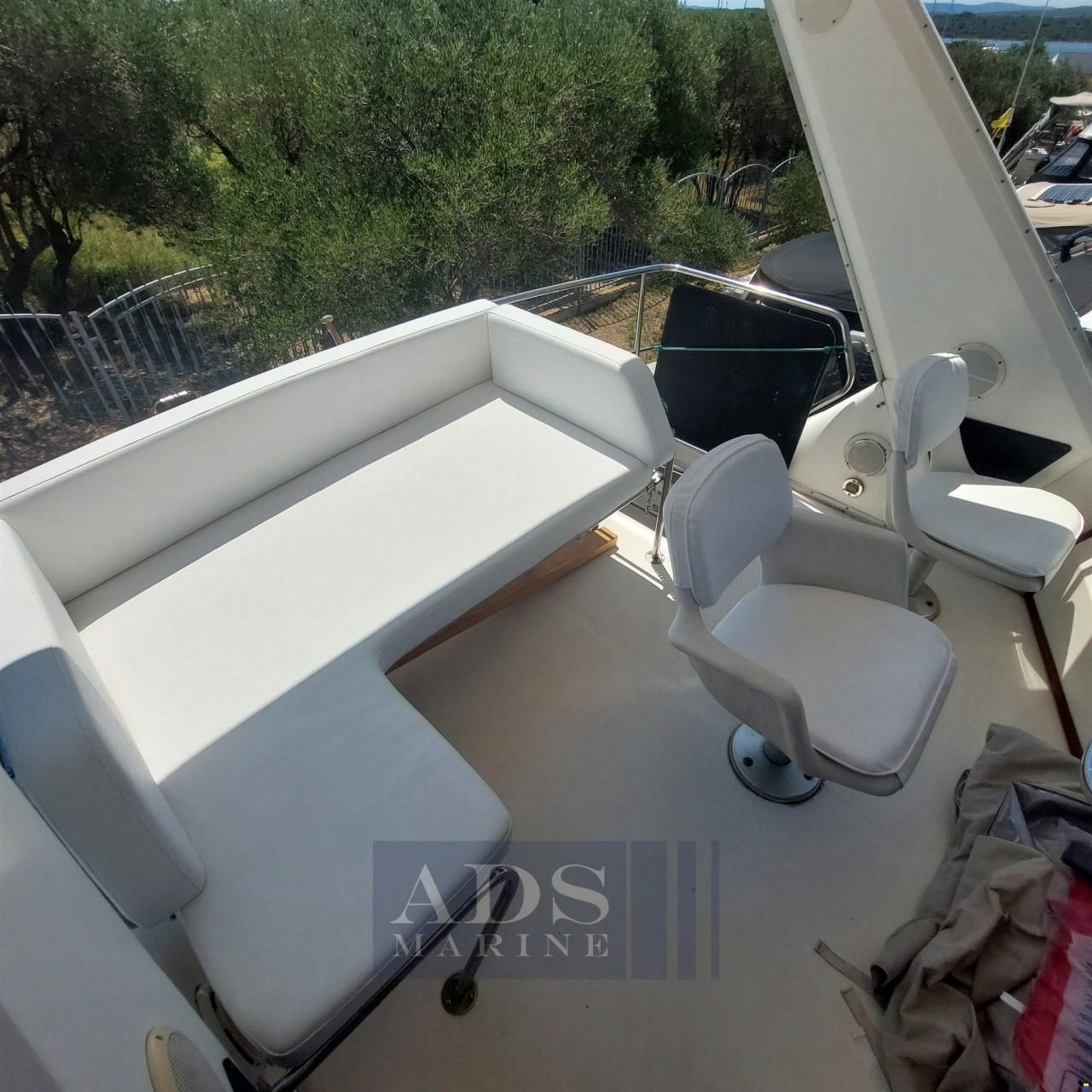 Sea Ray 340 Fly