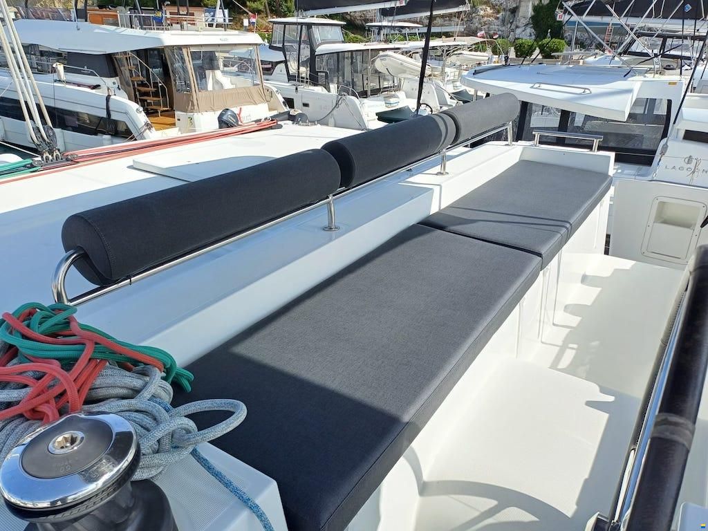 Lagoon 450 F