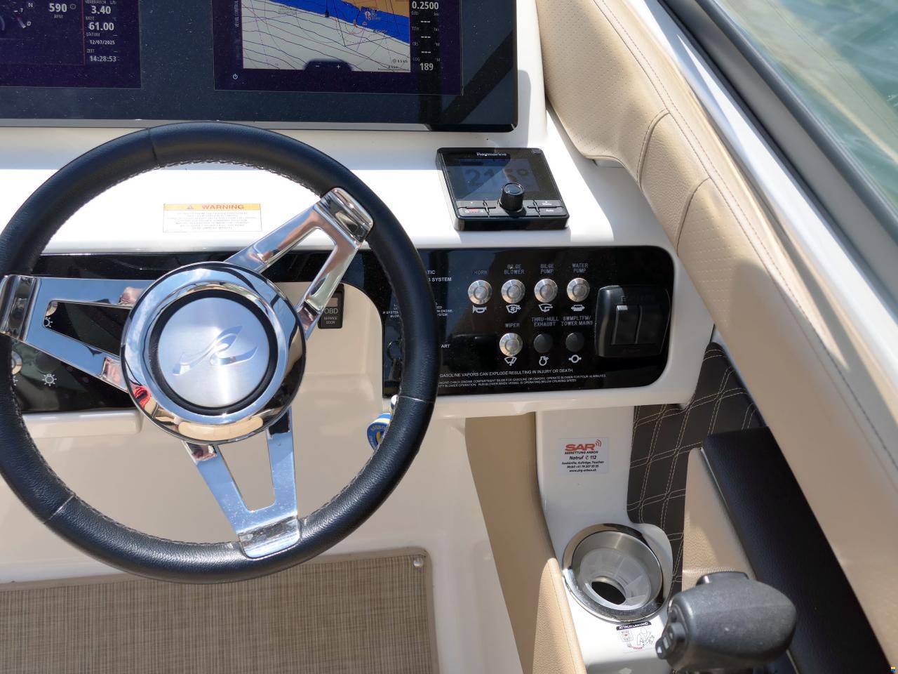 Sea Ray 250 SLX