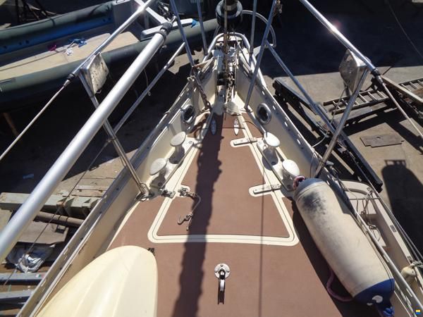 Oyster Marine 35 Extended
