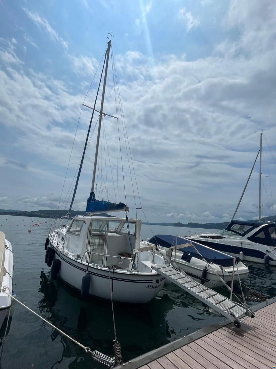 Ferretti Altura 33