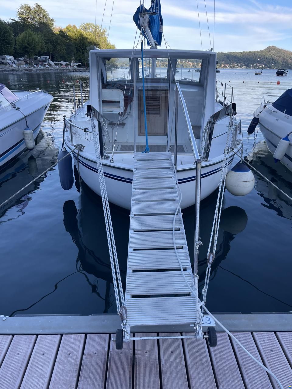 Ferretti Altura 33