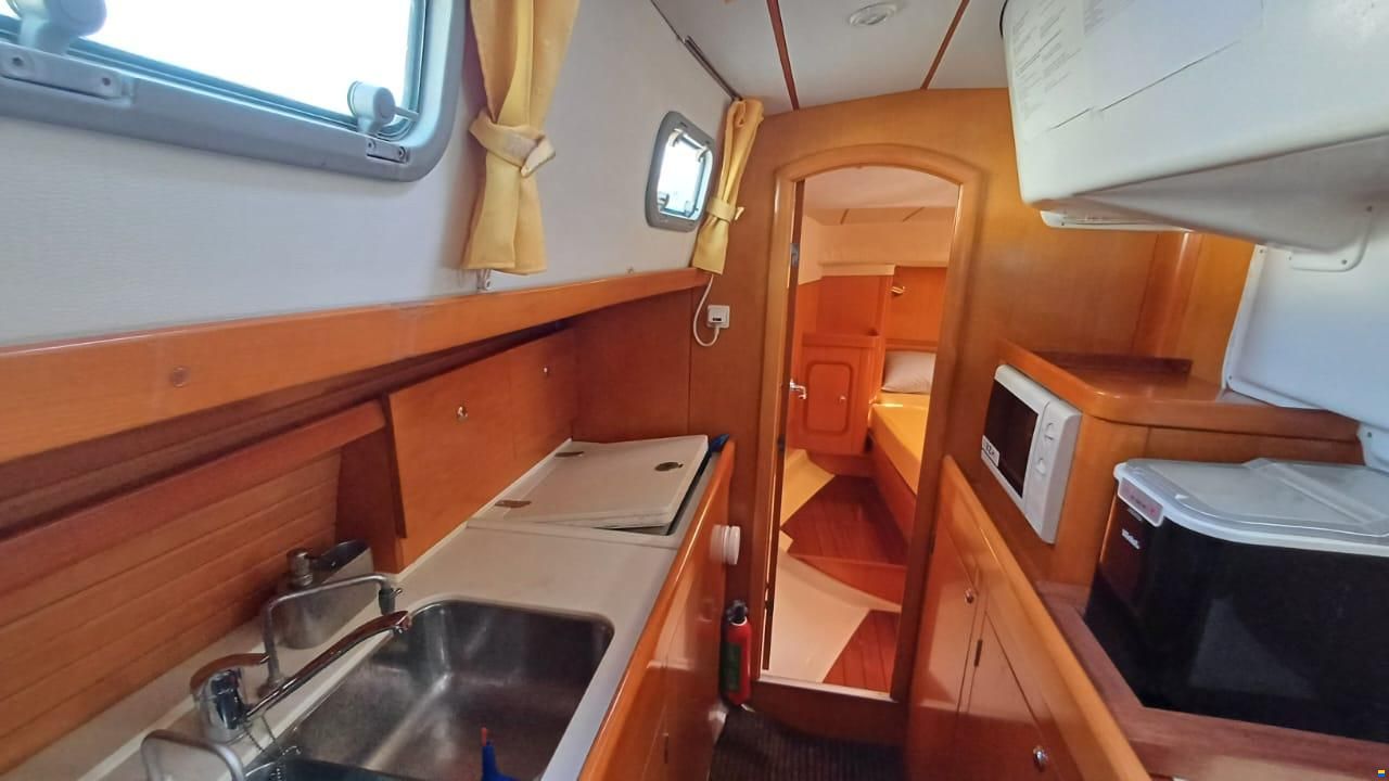 Beneteau Oceanis 44 CC