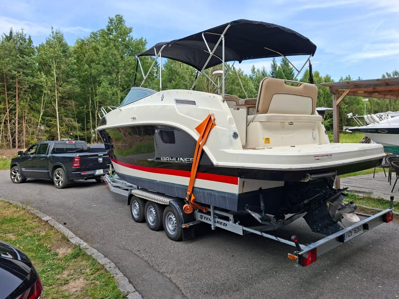 Bayliner 855
