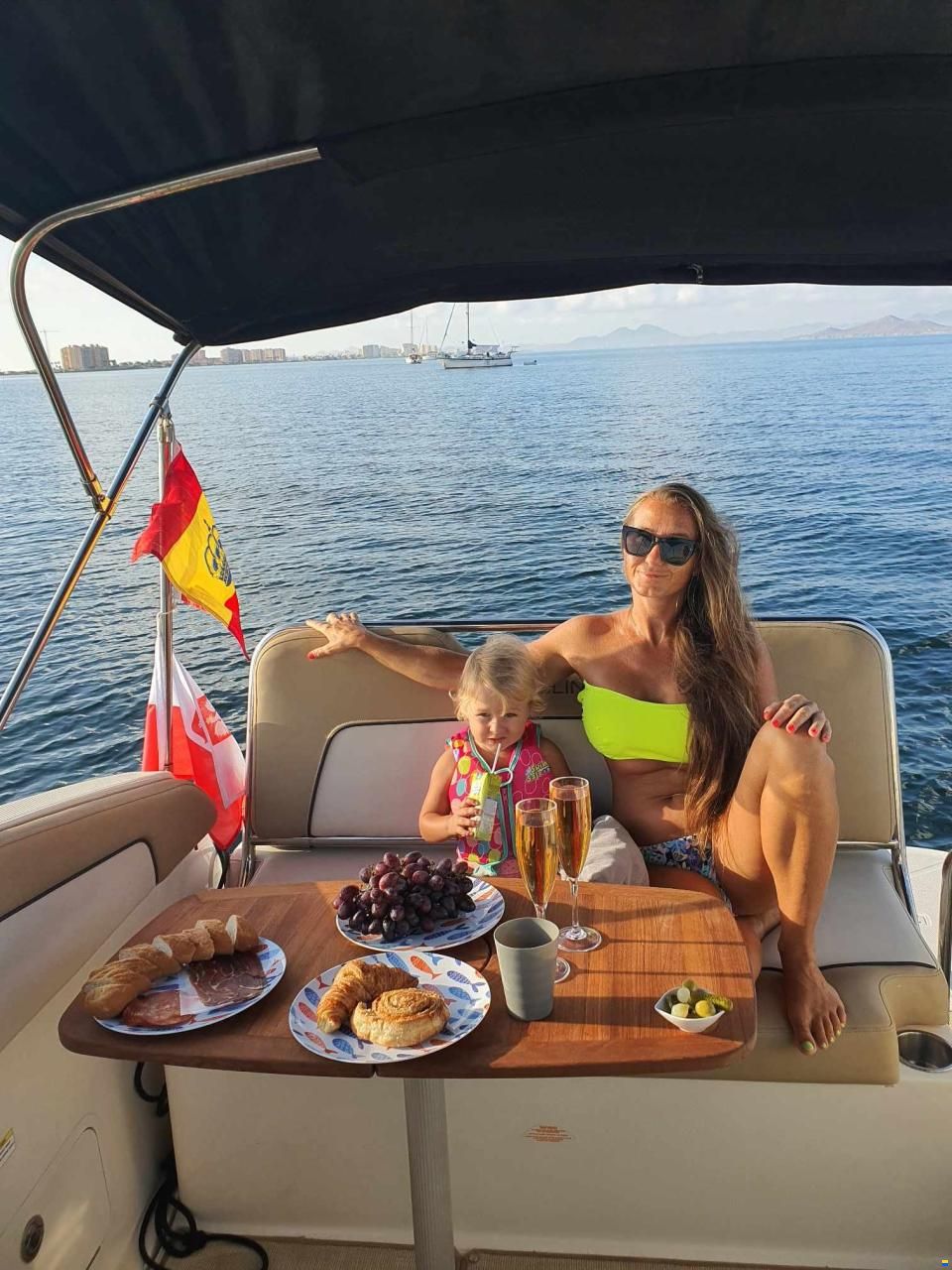 Bayliner 855
