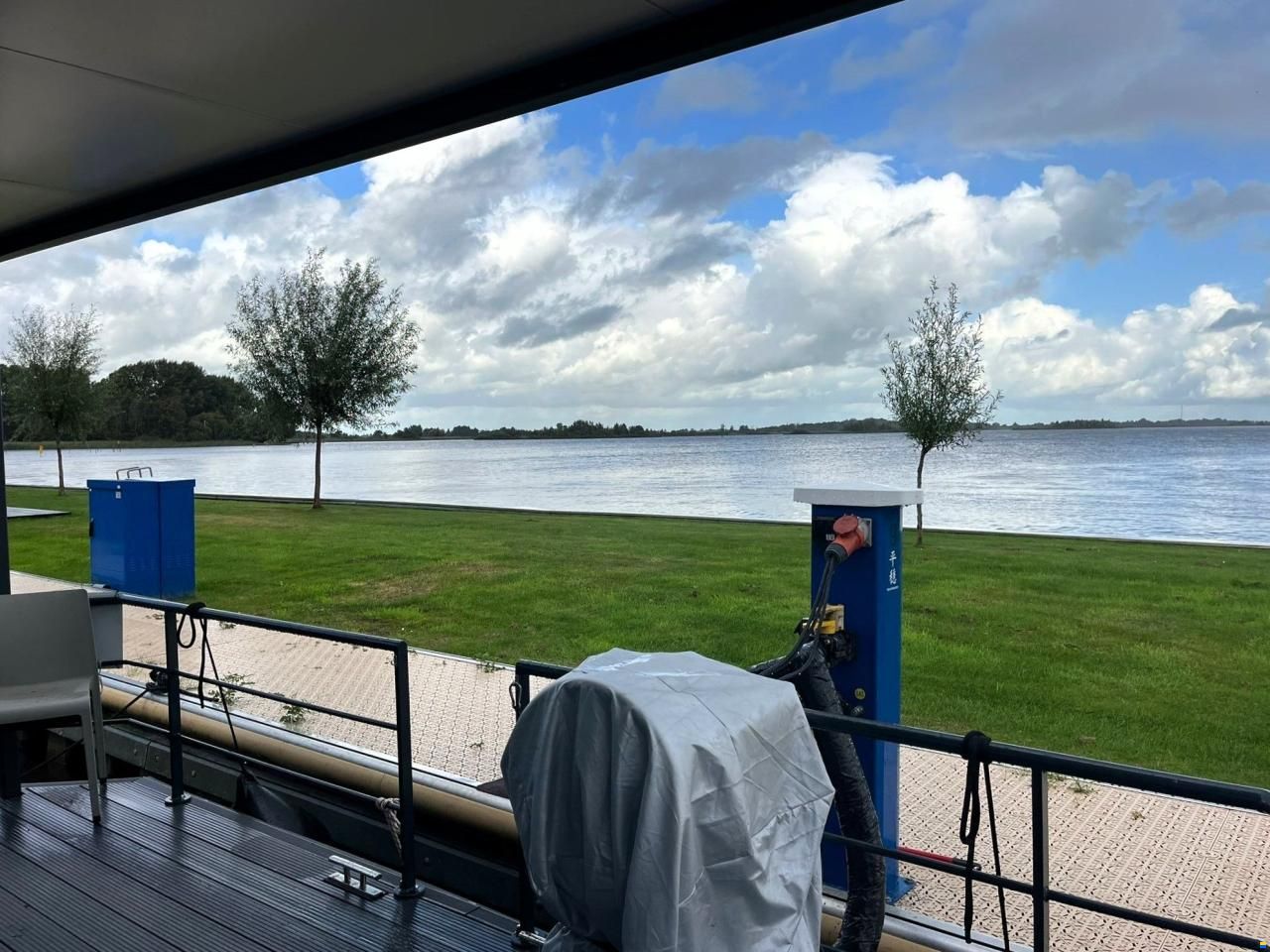 Koopligplaats Sneekermeer Met Apart Te K