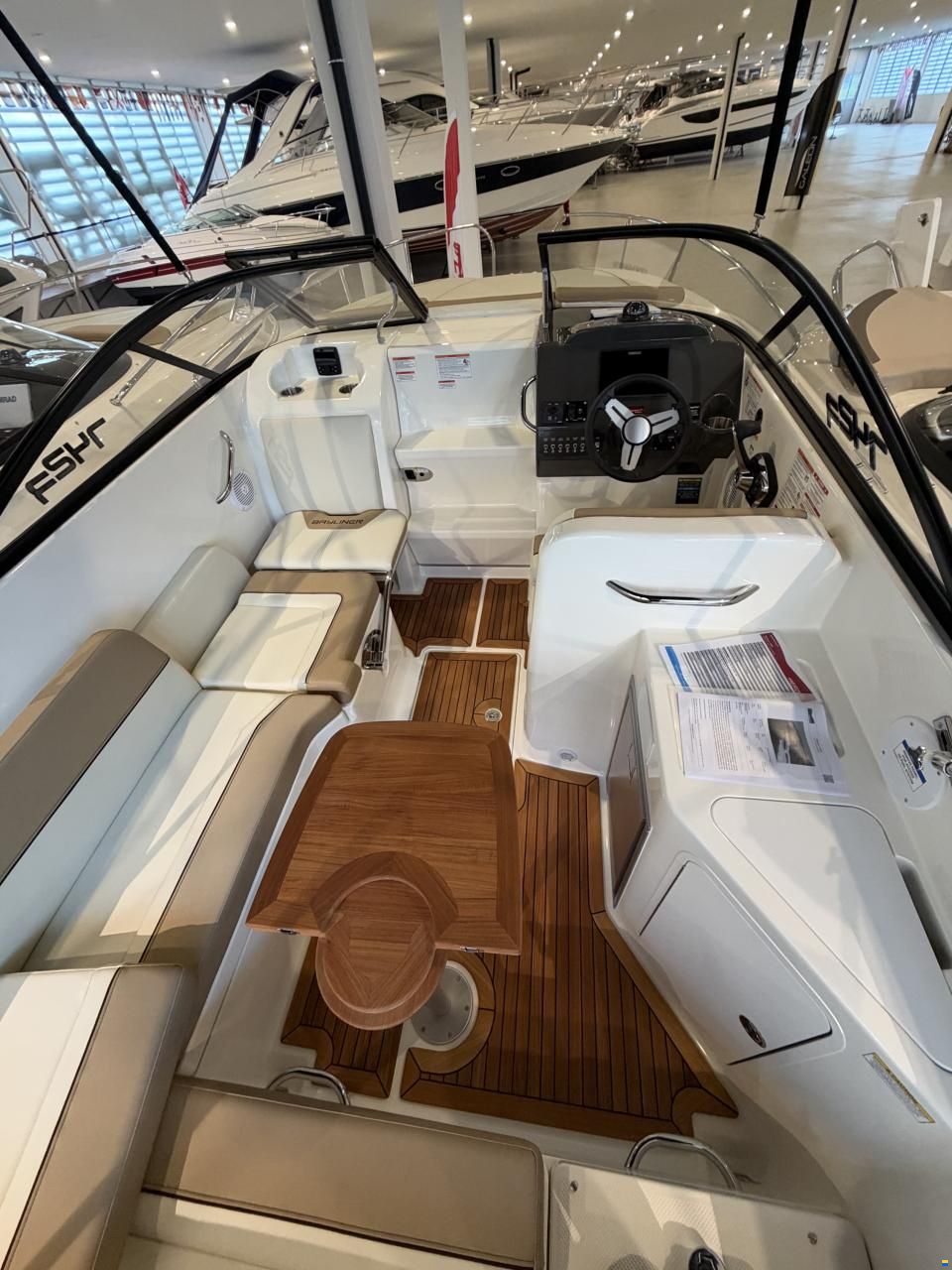 Bayliner 742 R