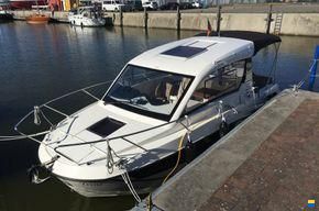 Quicksilver 755 Weekend
