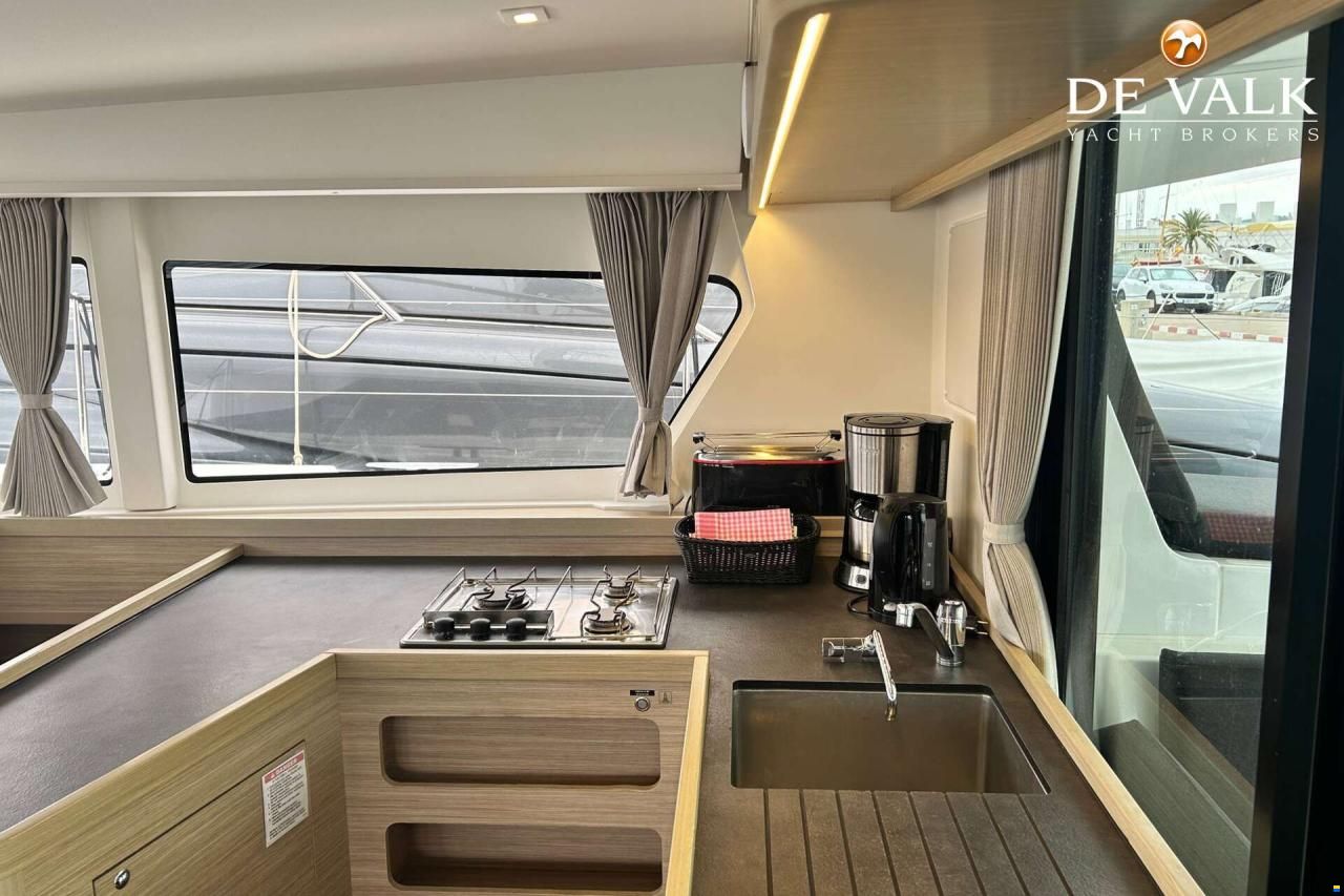 Lagoon 42