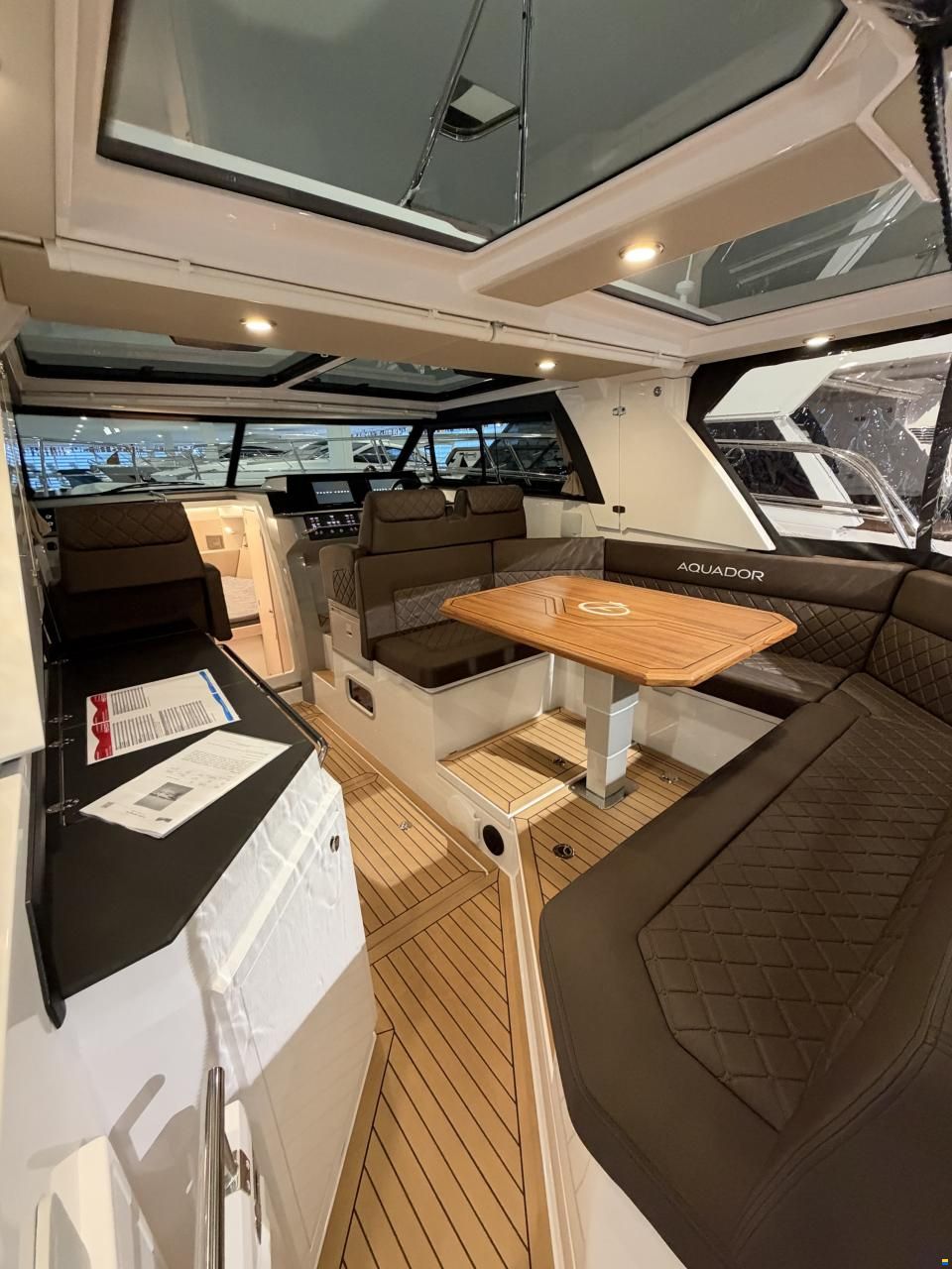 Aquador 300 Hard Top