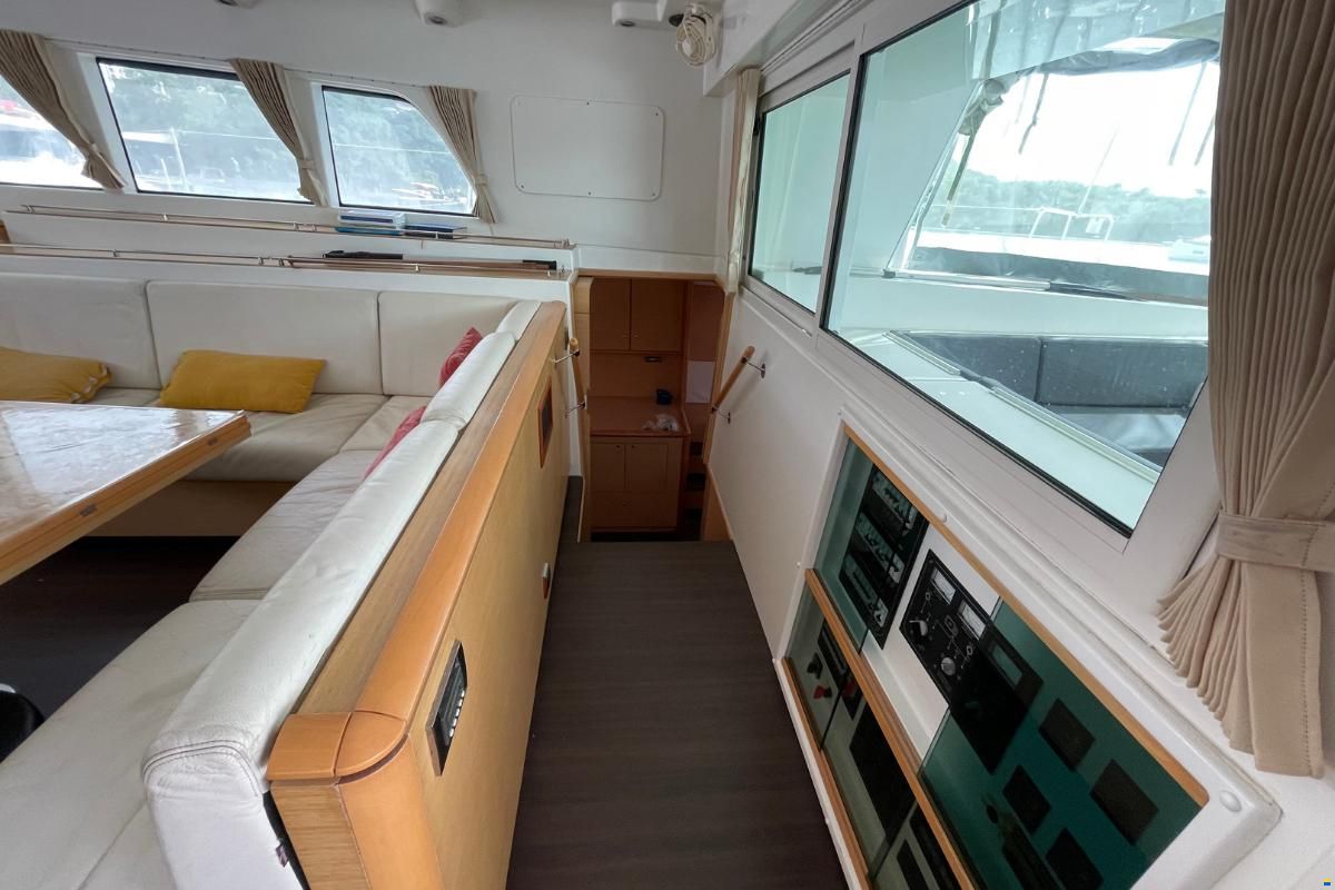 Lagoon 500