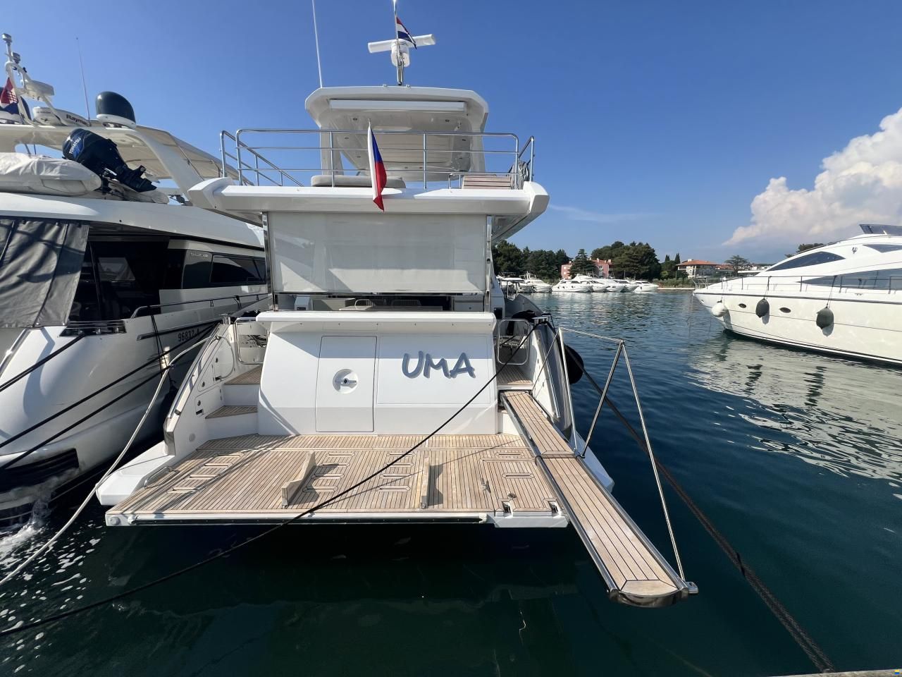 Azimut 60 fly