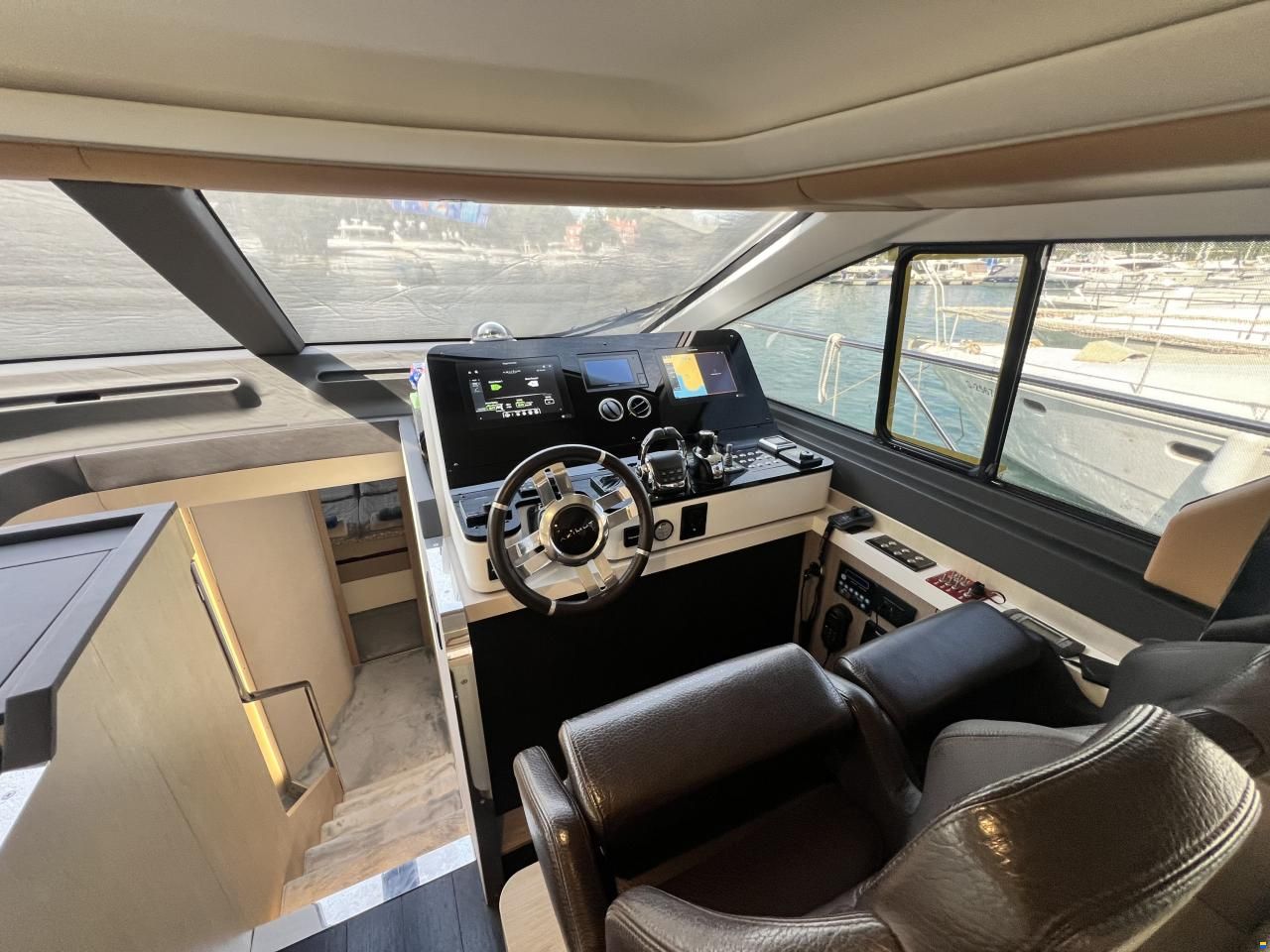 Azimut 60 fly