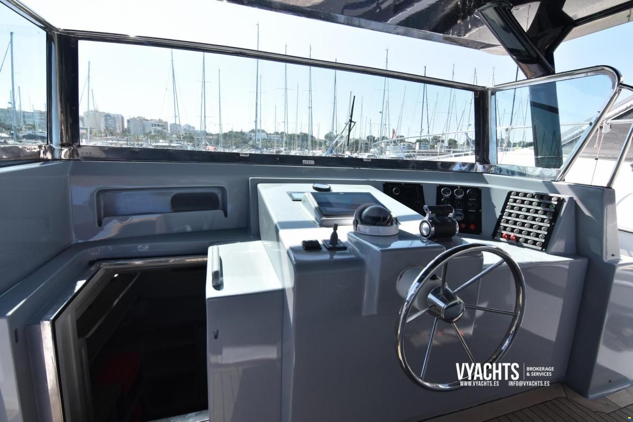 Custom Built Motor Yacht Center Console
