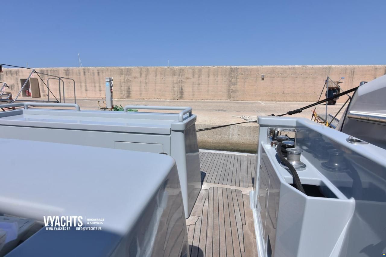 Custom Built Motor Yacht Center Console