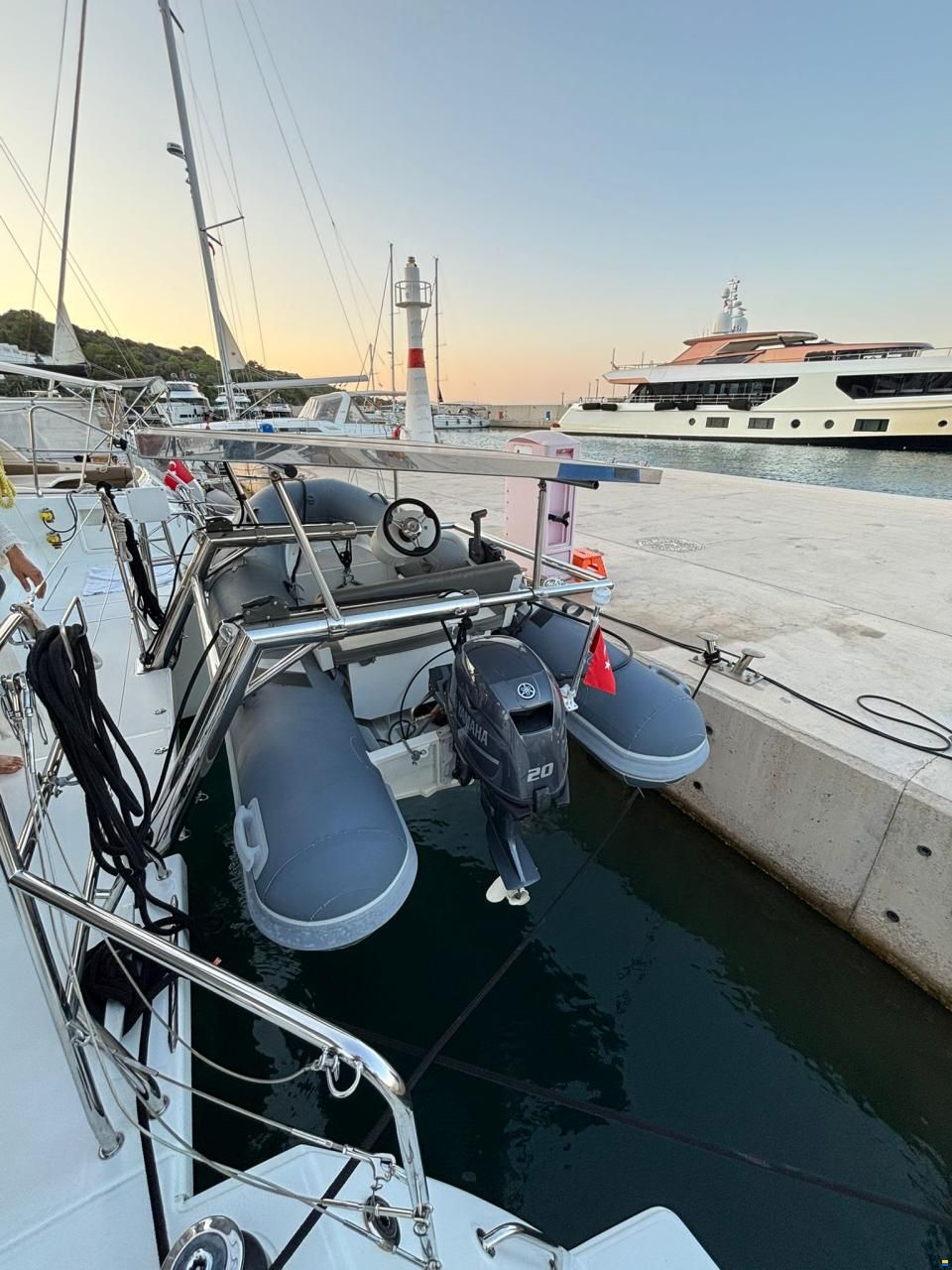 Lagoon 450F