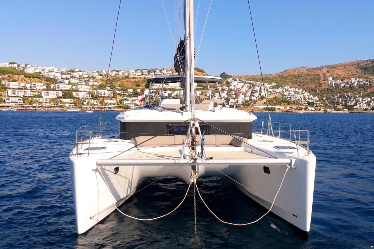 Lagoon 450F