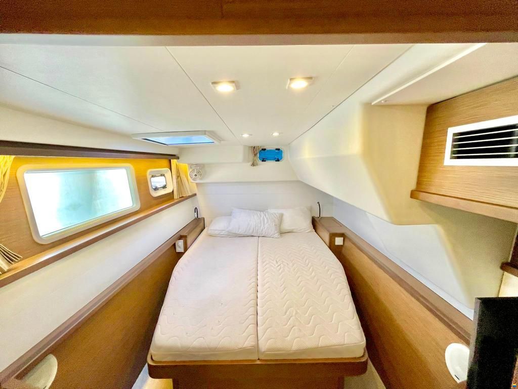 Lagoon 450F