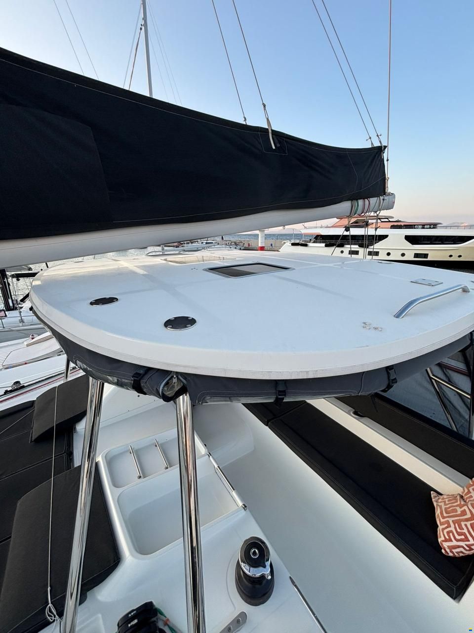 Lagoon 450F