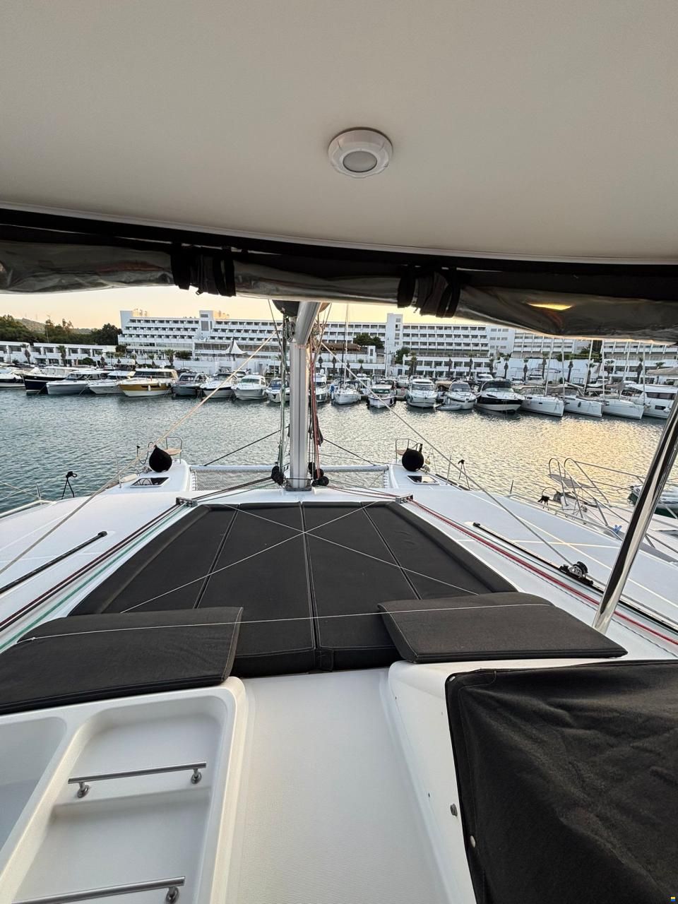 Lagoon 450F