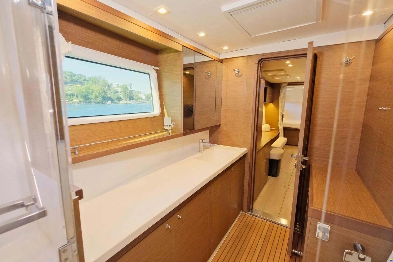 Lagoon 450F