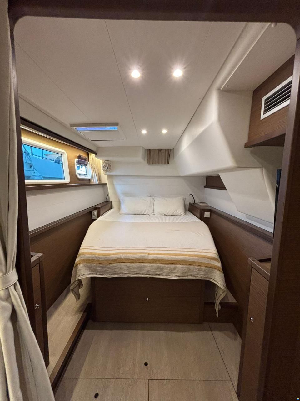 Lagoon 450F