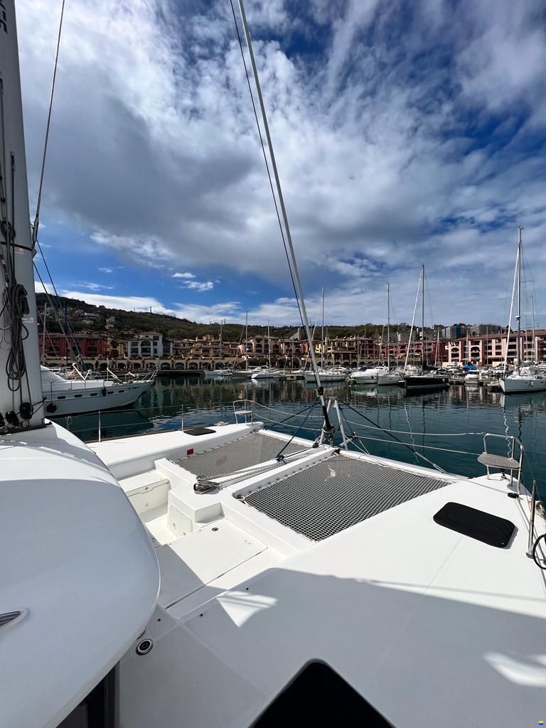 Lagoon 450F