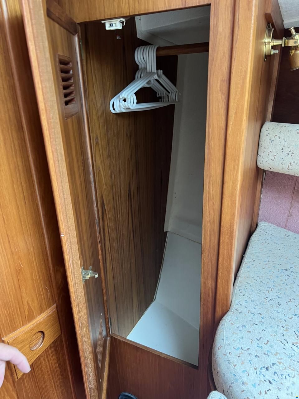 Nauticat 32