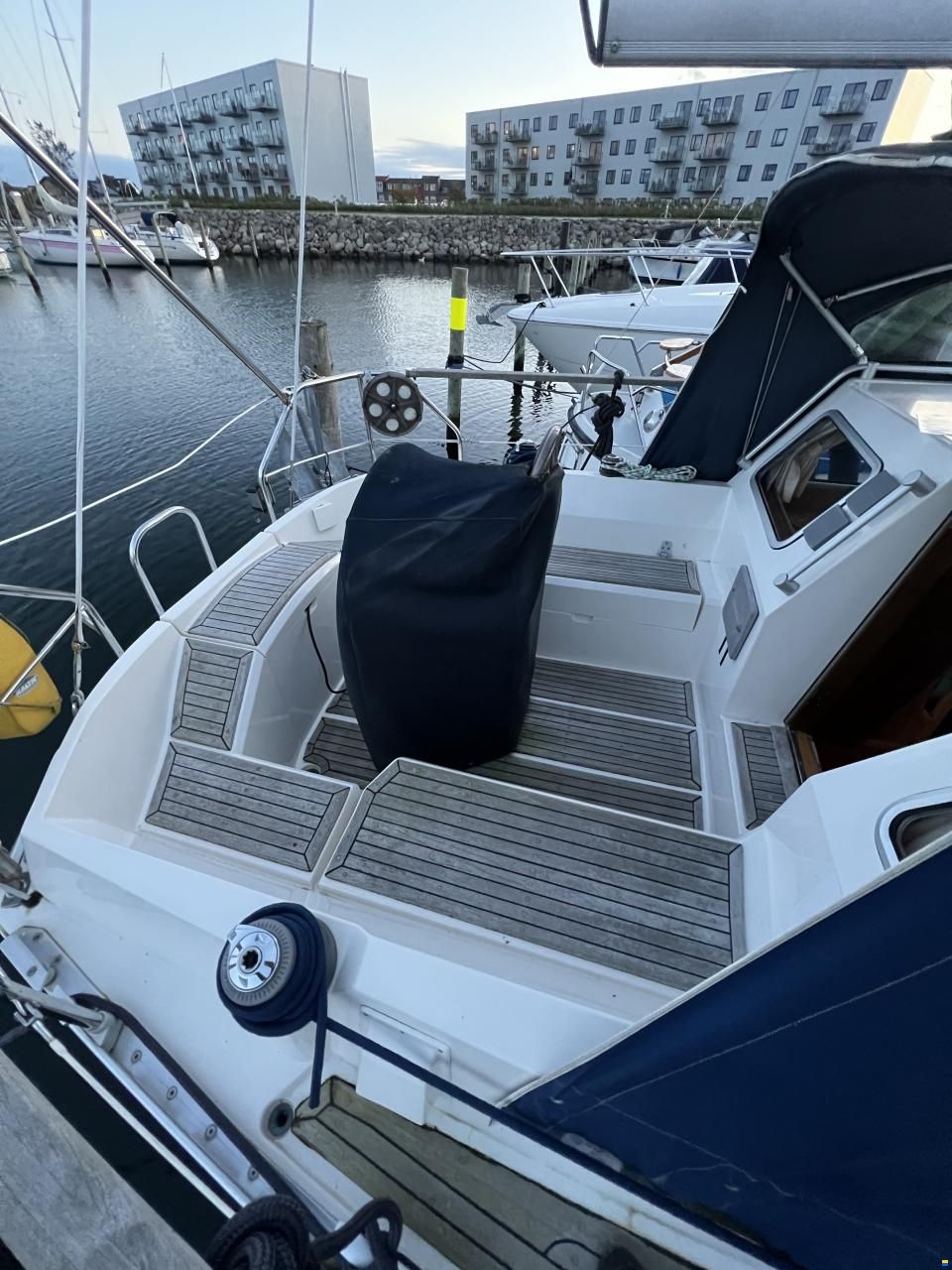 Nauticat 32