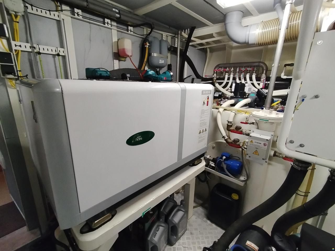 Alm Trawler Delfino 65