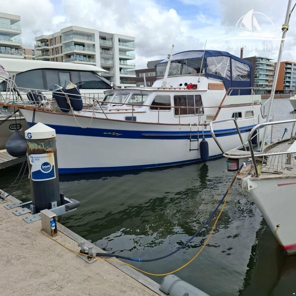 Gladstone Lyall & Co Aquila Queen Trawle