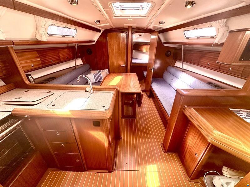Bavaria 36
