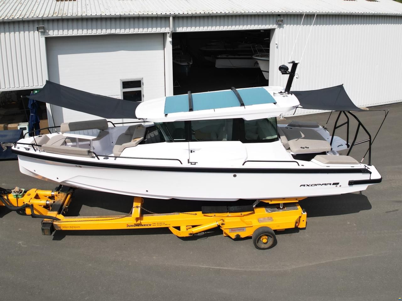 Axopar 29 Cross Cabin