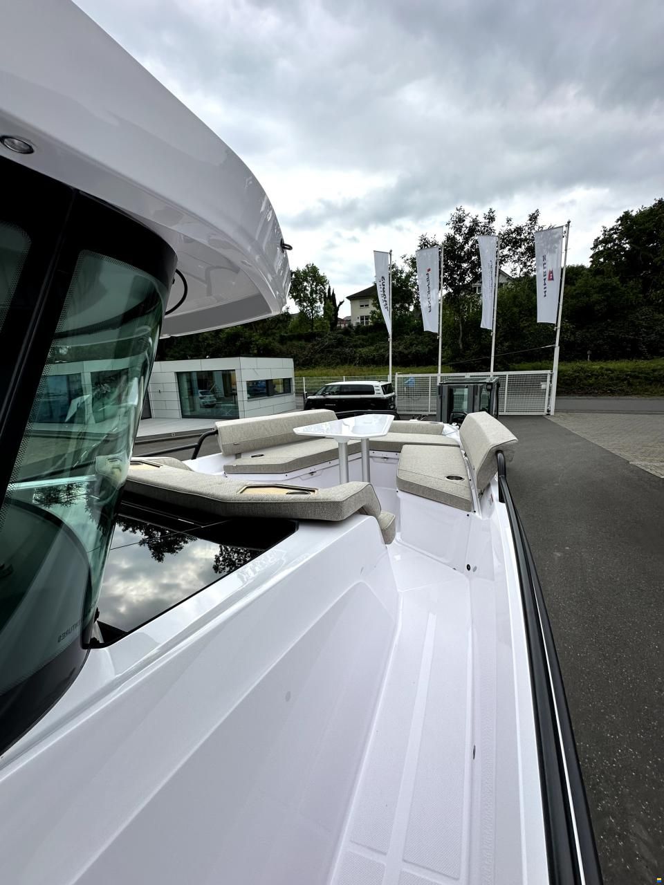 Axopar 29 Cross Cabin