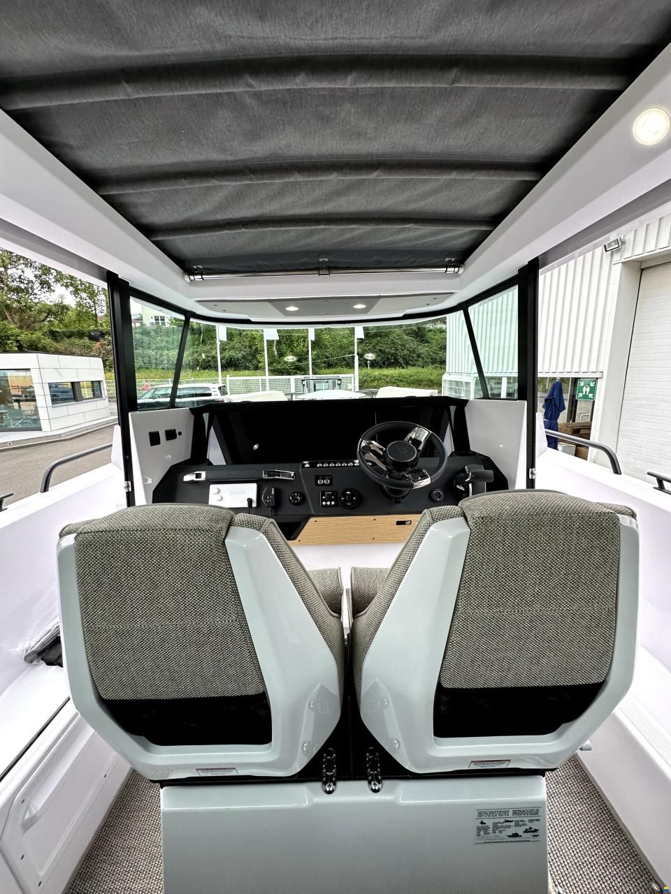 Axopar 29 Cross Cabin