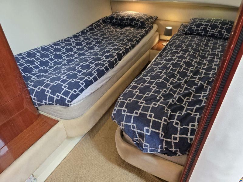 Fairline Phantom 43 Fly