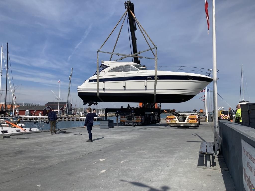 Bavaria 42 HT