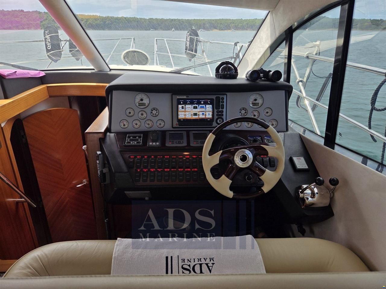 Galeon 440 FLY