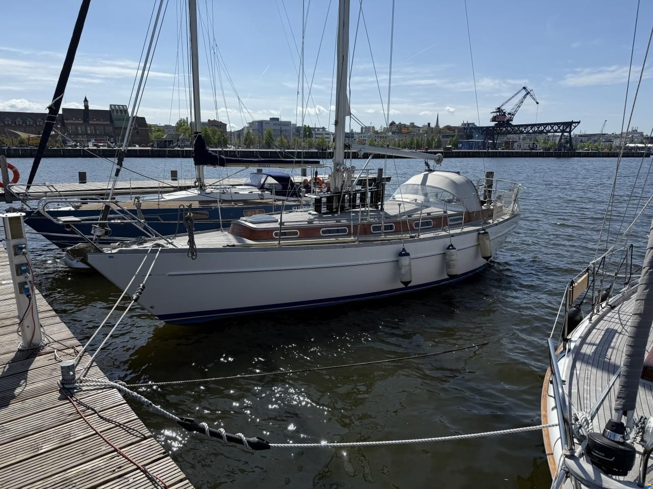 Henningsen & Steckmest Scalar 36
