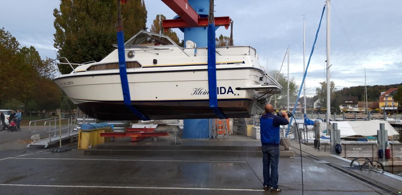 Fairline Weekend 21