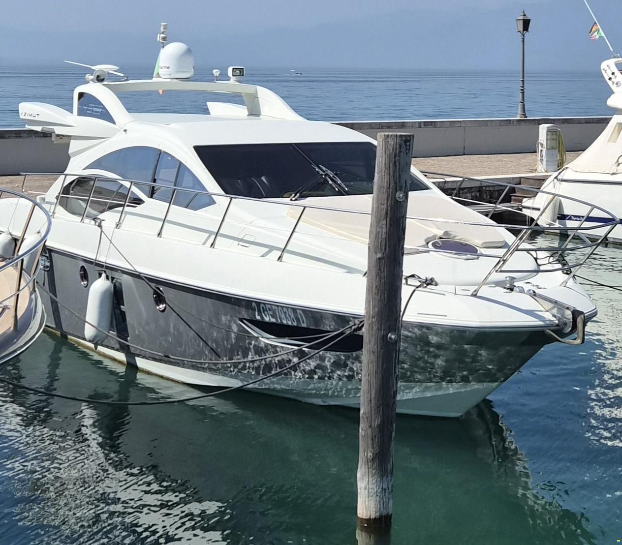 Azimut 43S