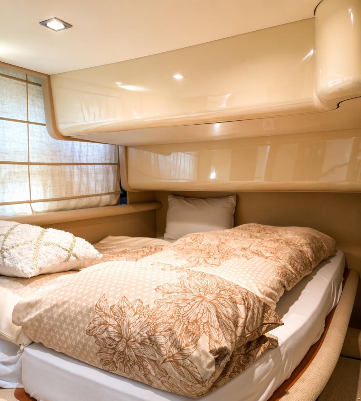 Azimut 43S