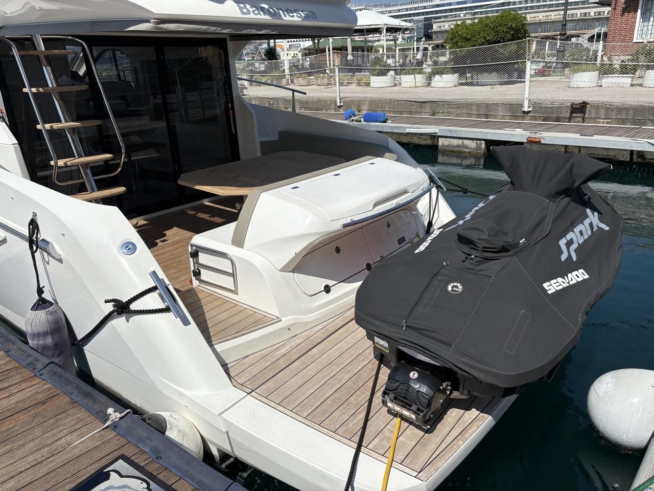 Sessa Fly 42