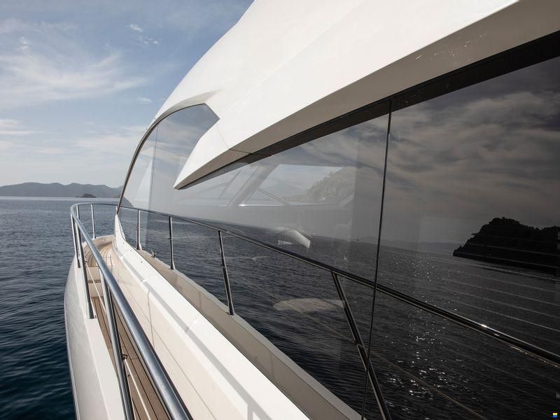 Sunseeker Manhattan 66