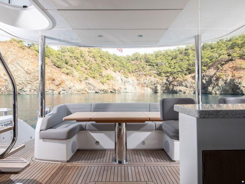 Sunseeker Manhattan 66