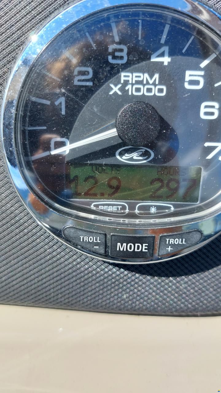 Sea Ray Sundancer 265