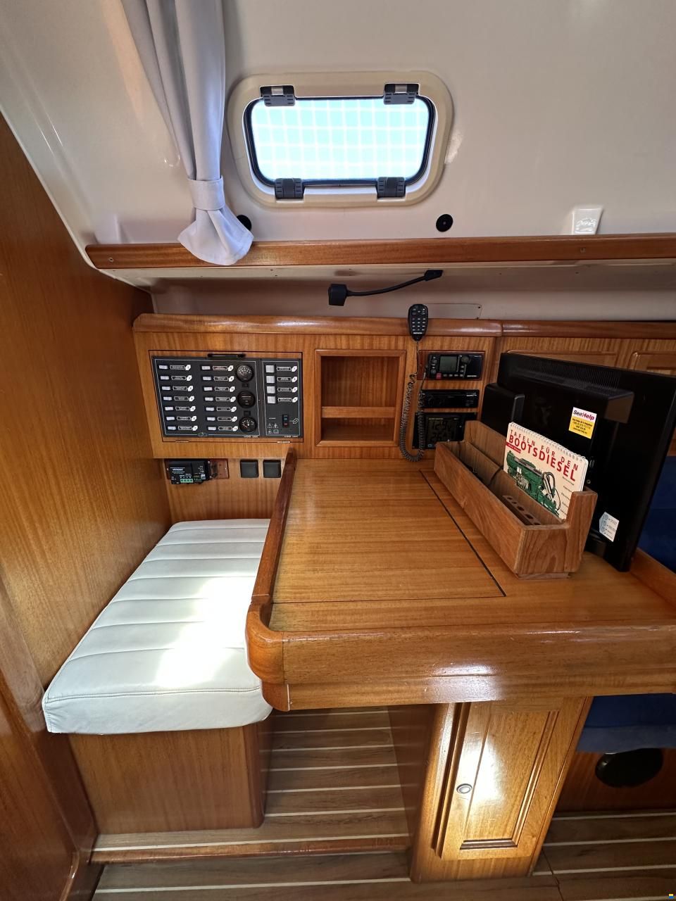 Dufour 36 Classic