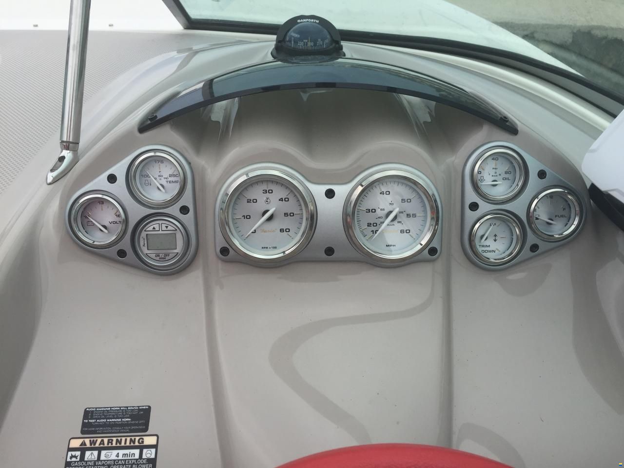 Maxum 2400 SC3