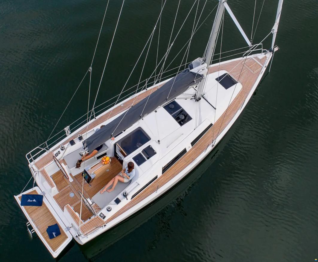 Hanse 348